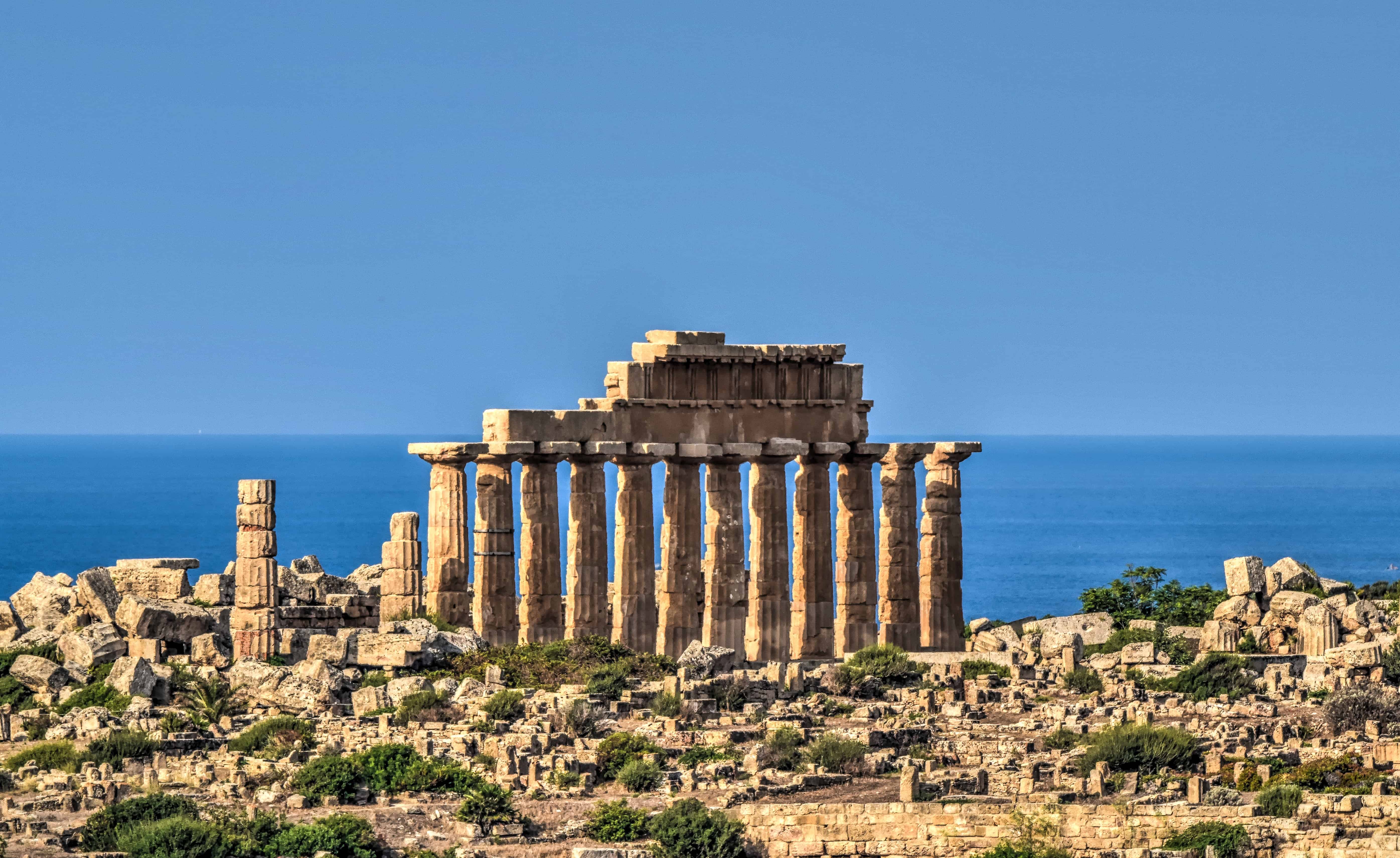 greek ruins selinunte sicily travel