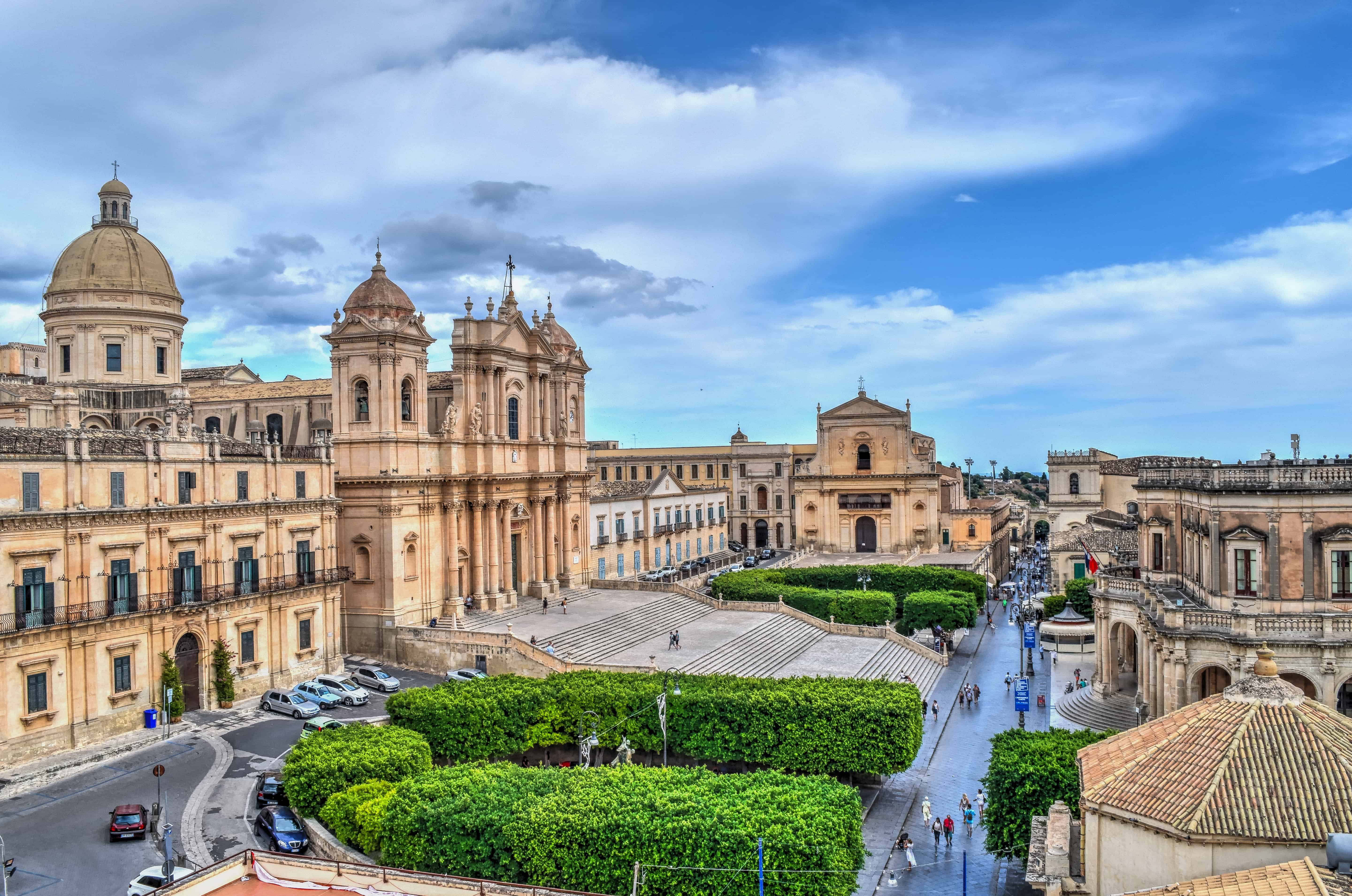 travel siracusa sicily noto