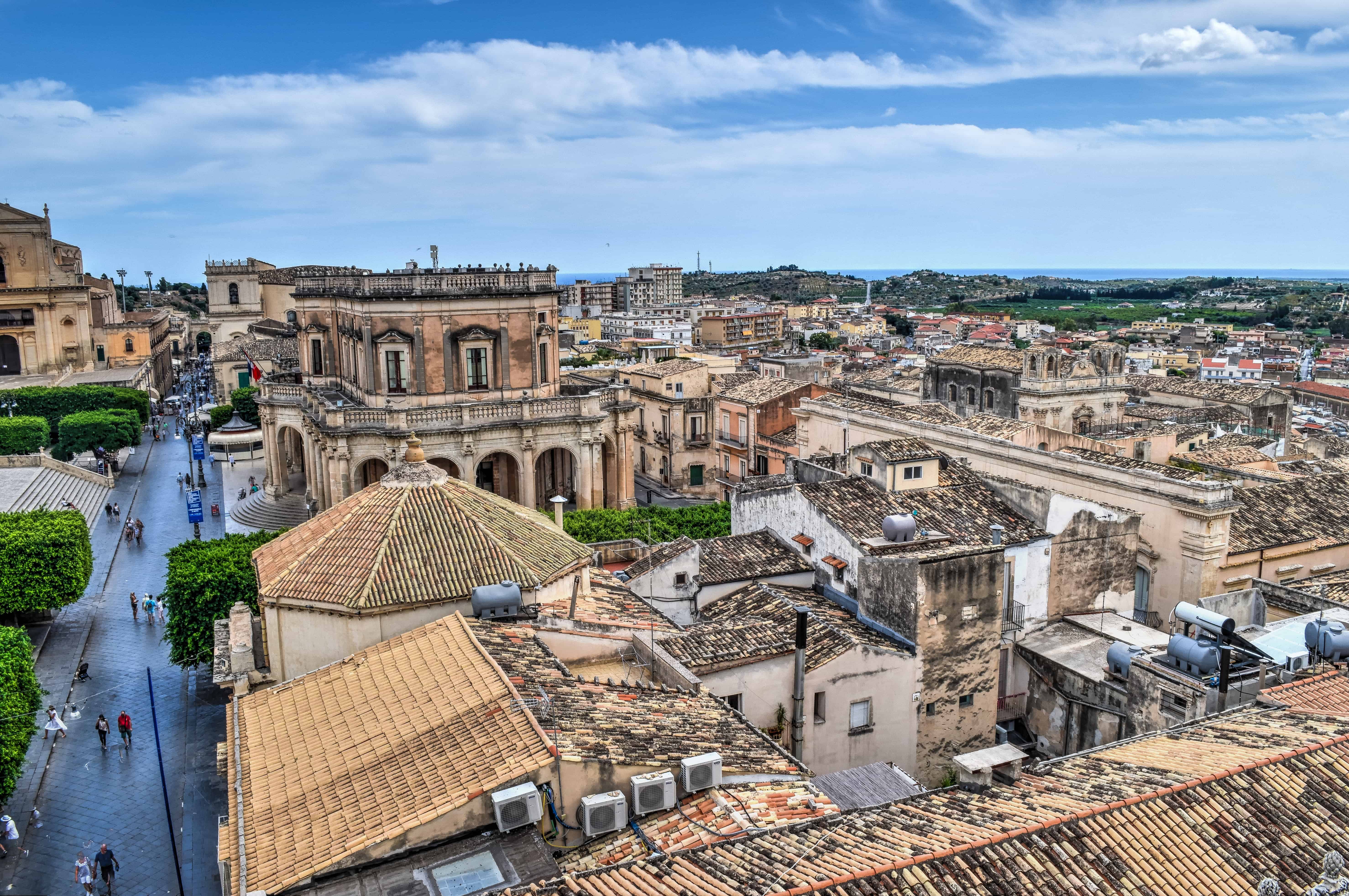 travel siracusa sicily noto baroque