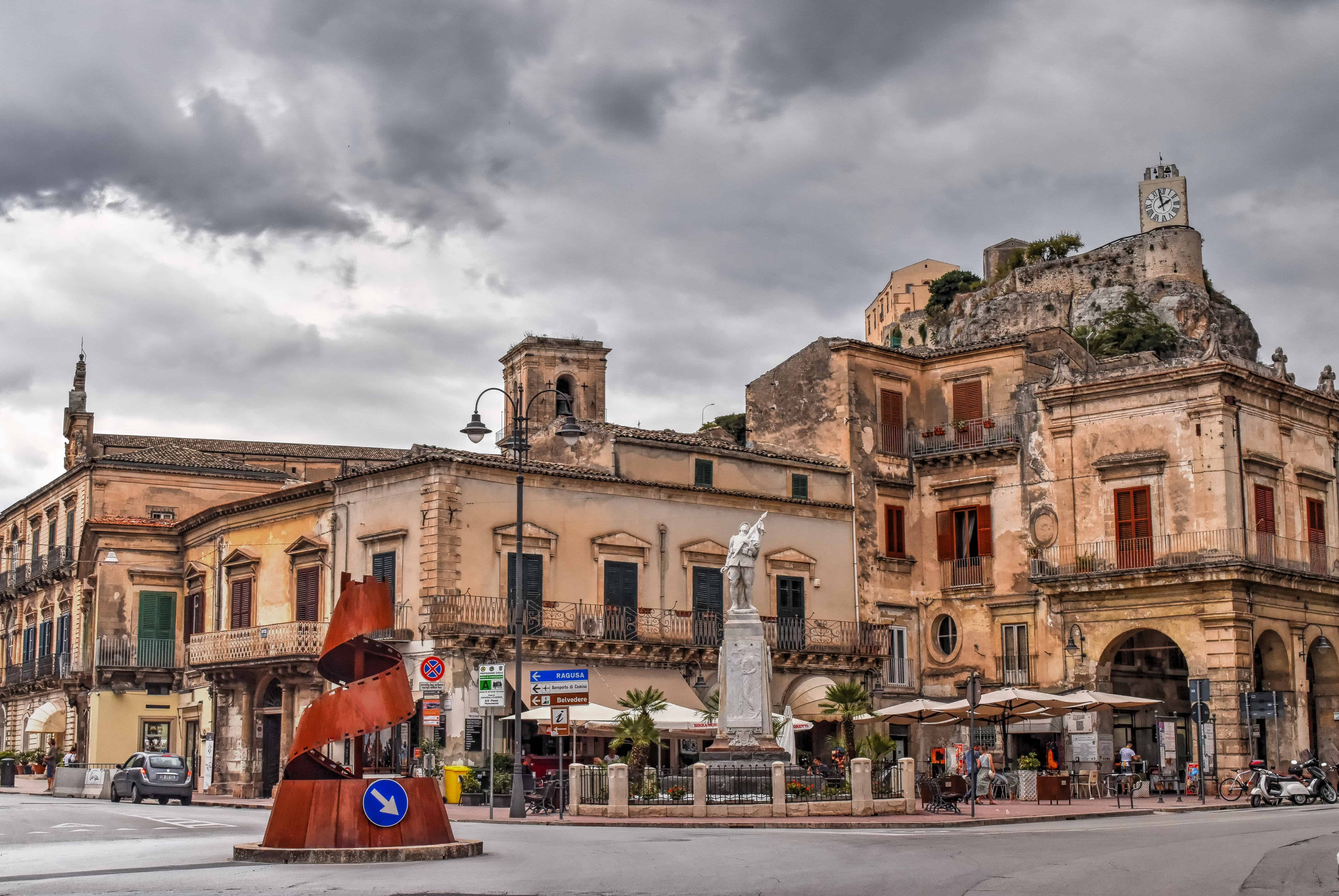 modica sicily tavel baroque town