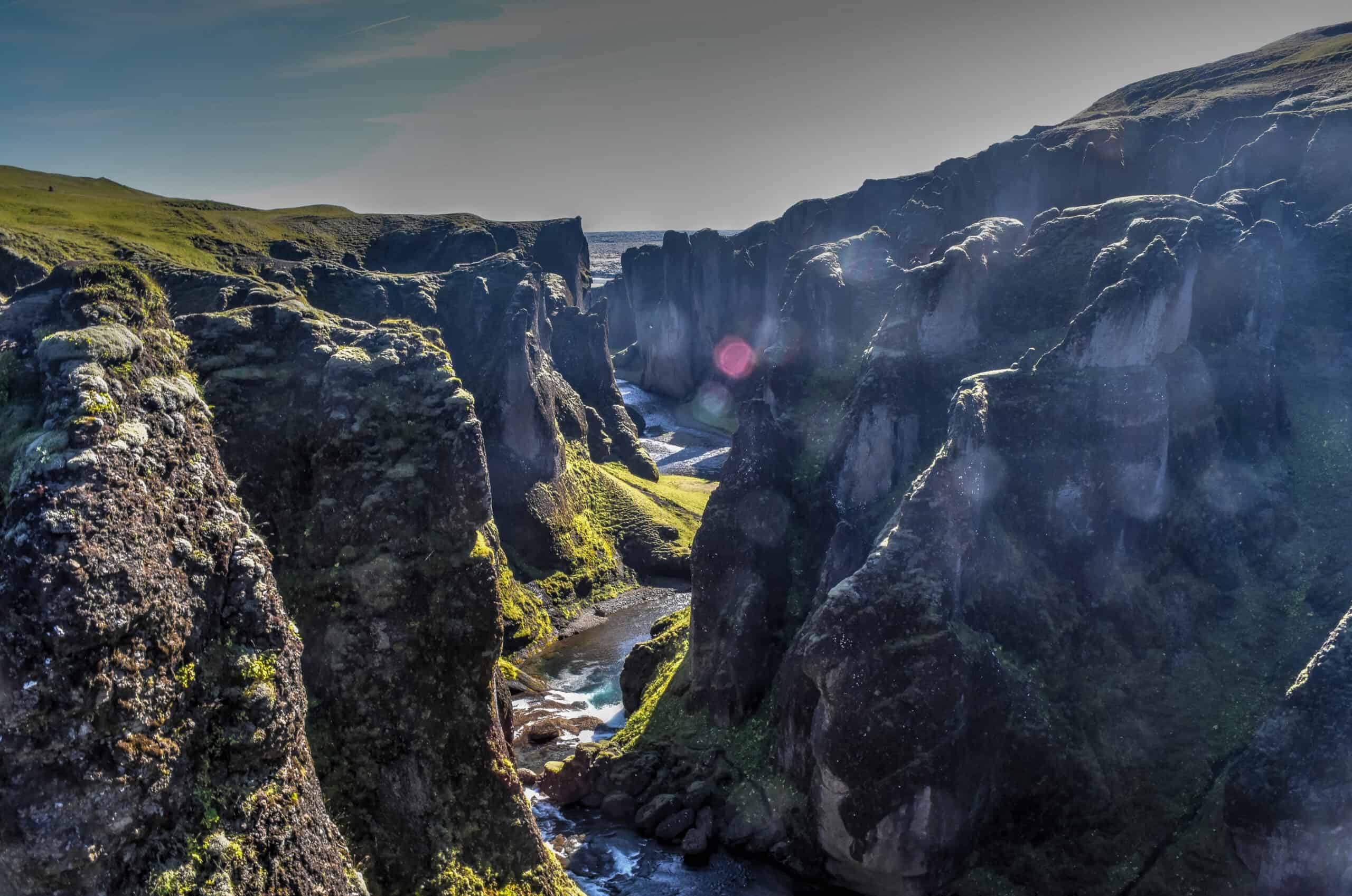 Fjaðrárgljúfur canyon iceland