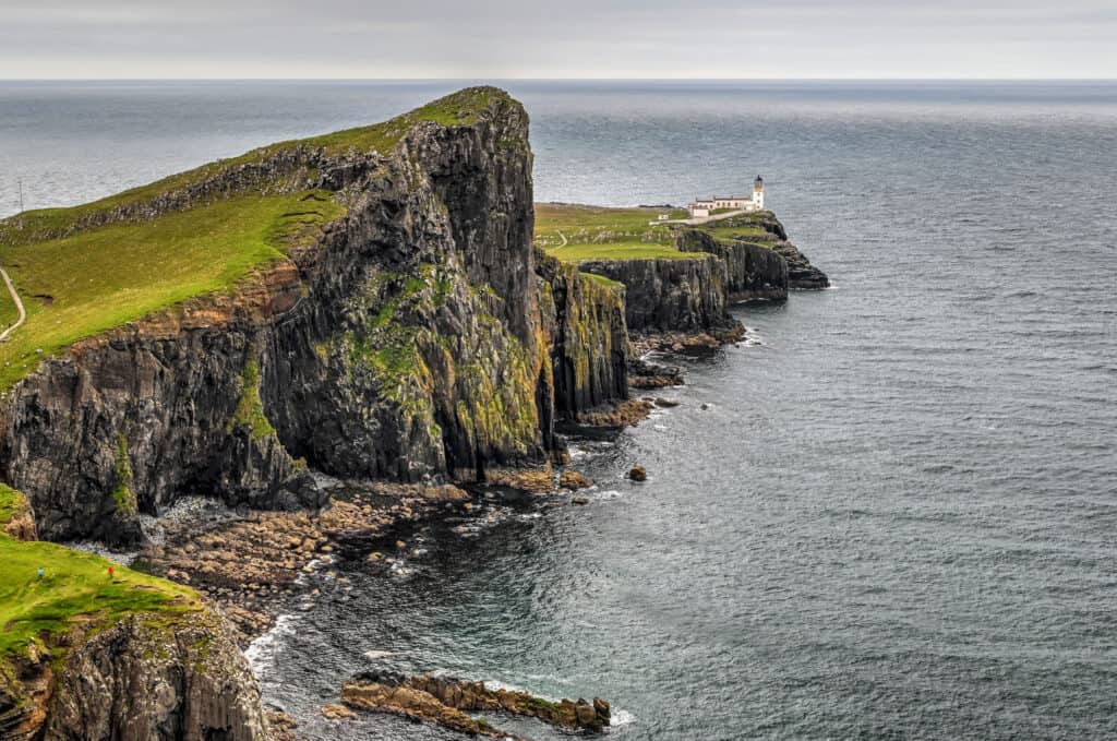 neist point lighthouse isle of skye