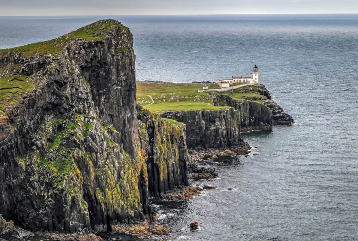 neist point lighthouse isle of skye