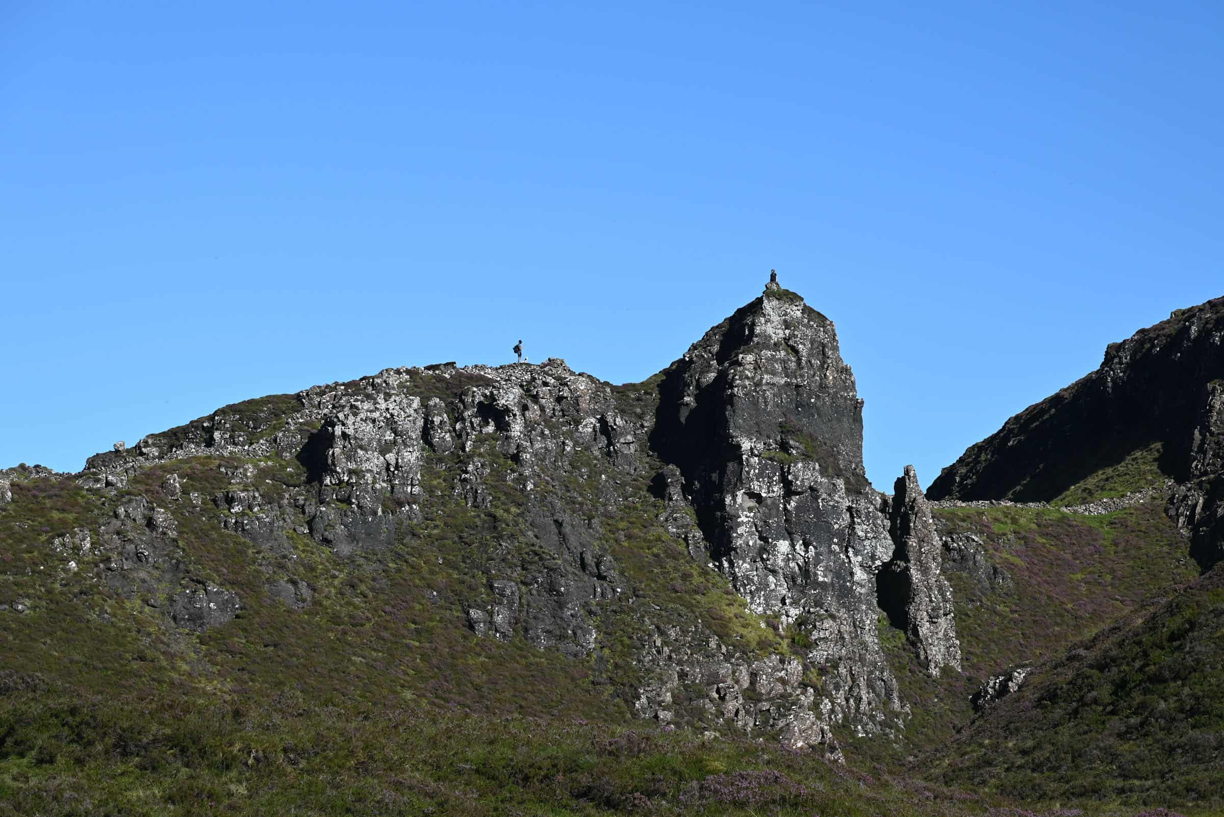 quiraing trail mountain views