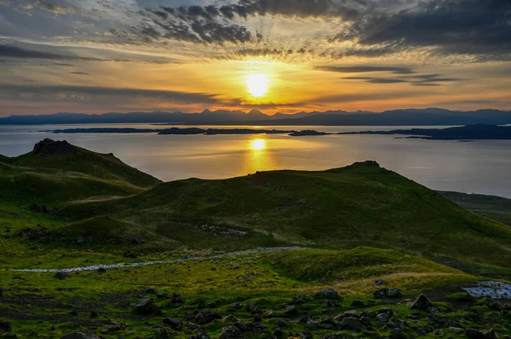 skye sunrise in scotland