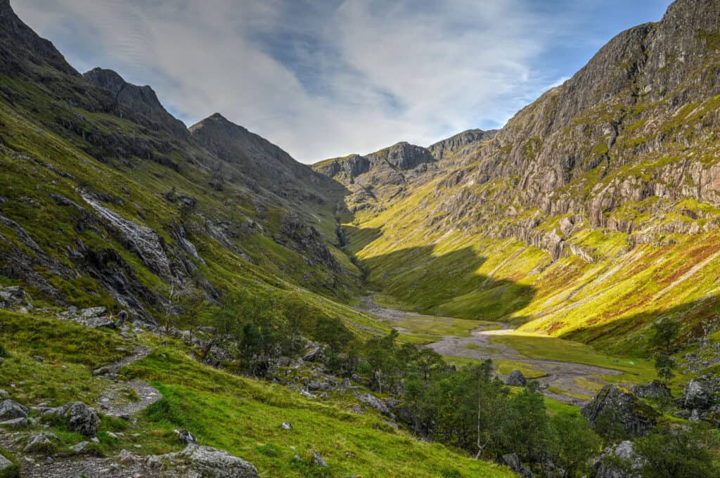 lost valley hiking trail in glen coe