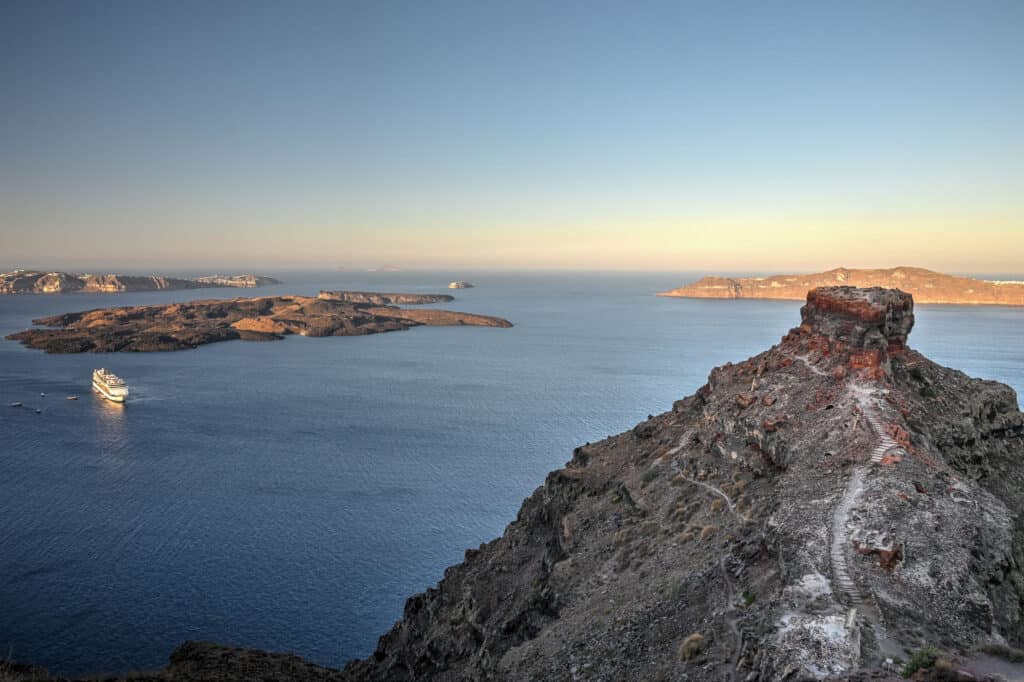 skaros rock santorini