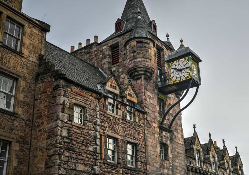 royal mile edinburgh clock