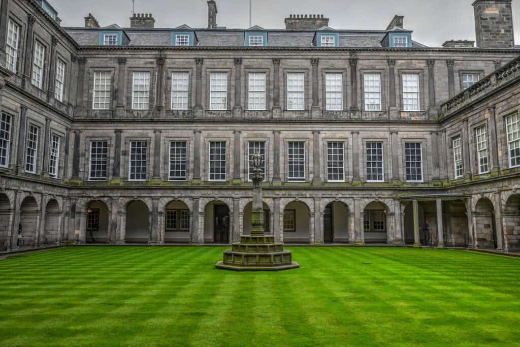 holyroodhouse palace