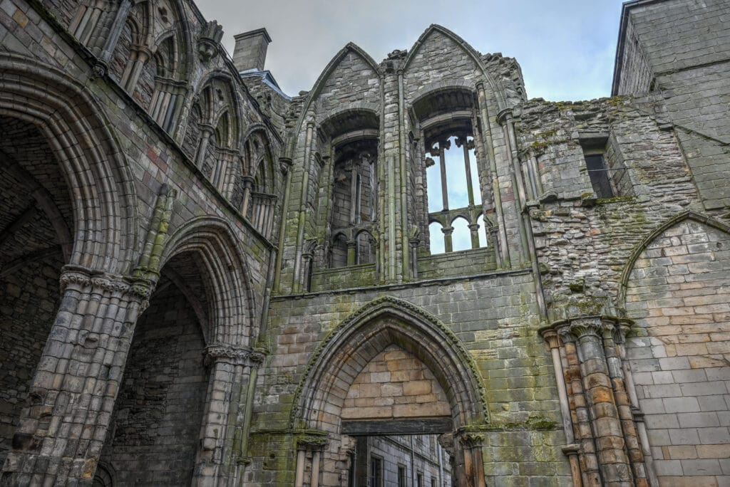 Holyrood Abbey ruins edinburgh