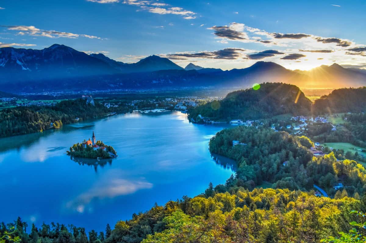 Mala Ojstrica sunrise over lake bled