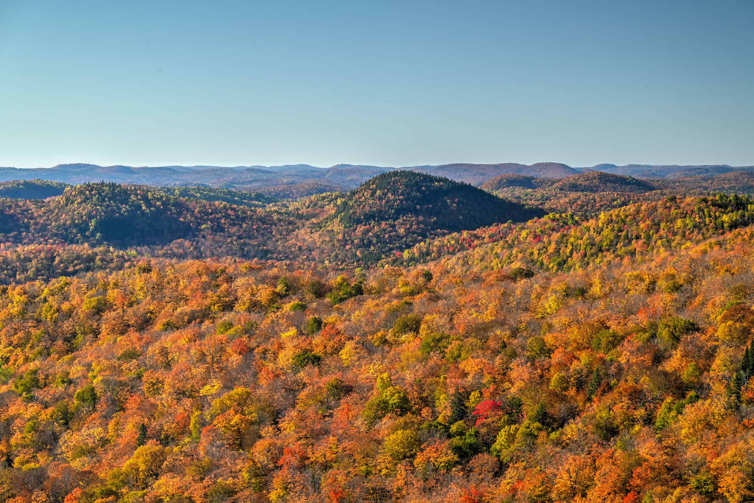 mont ouareau hiking trail viewpoint