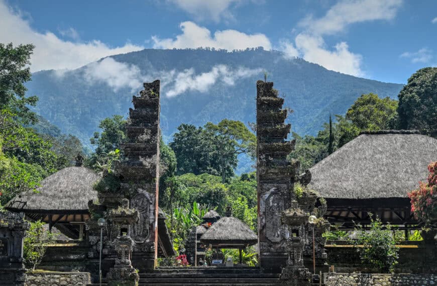 Luhur Batukaru temple