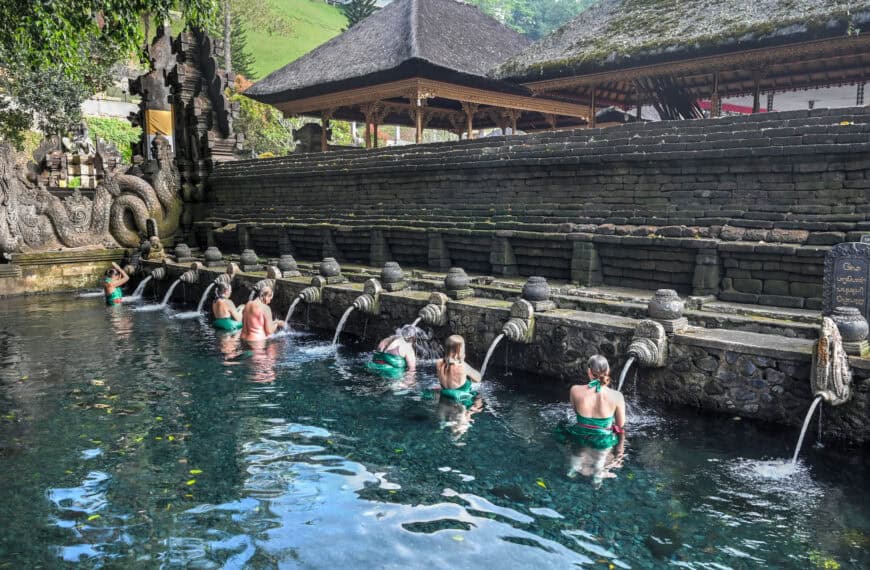 Bali’s Pura Tirta Empul – A Temple Visiting Guide