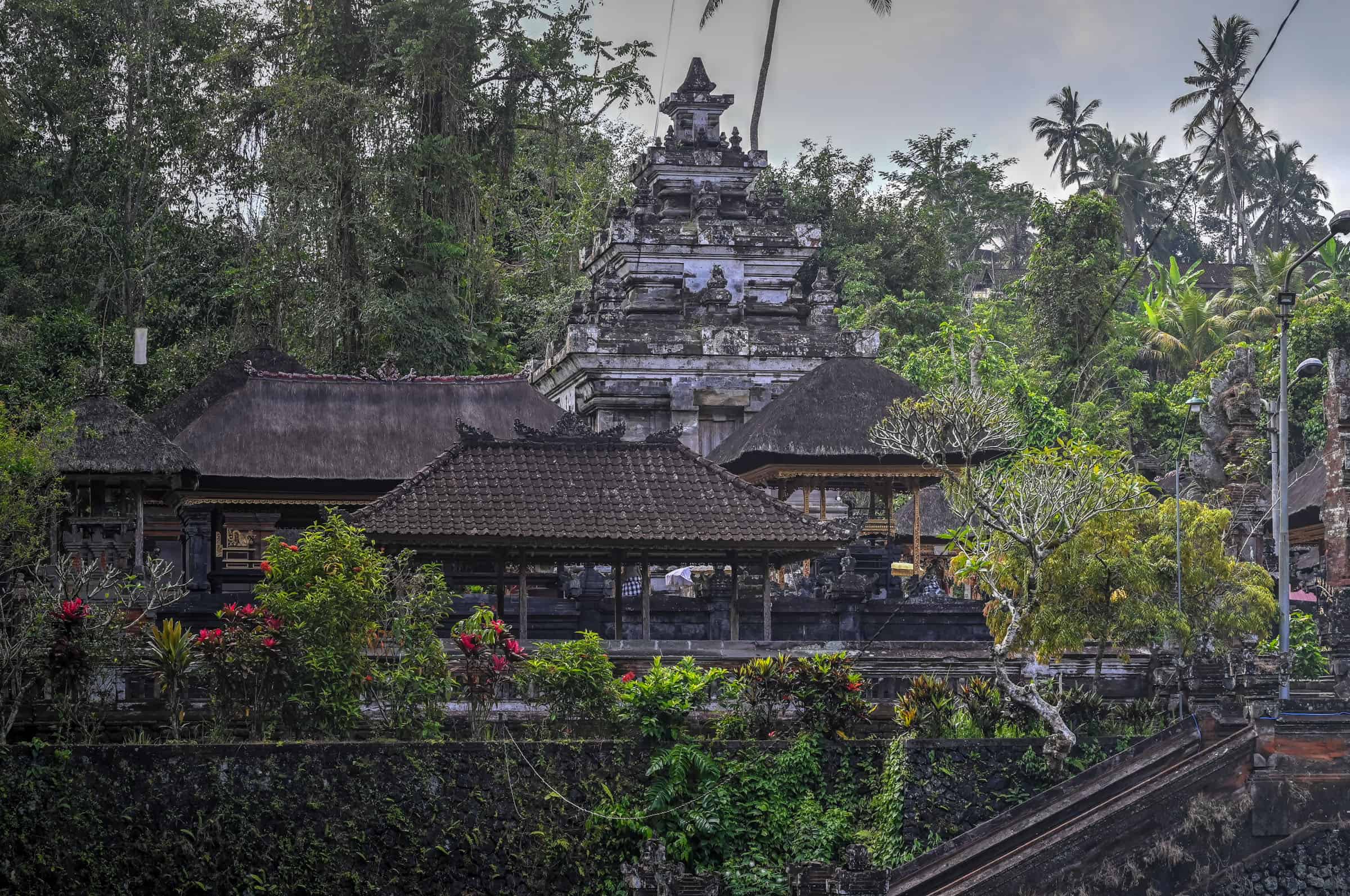 pura mengening in bali