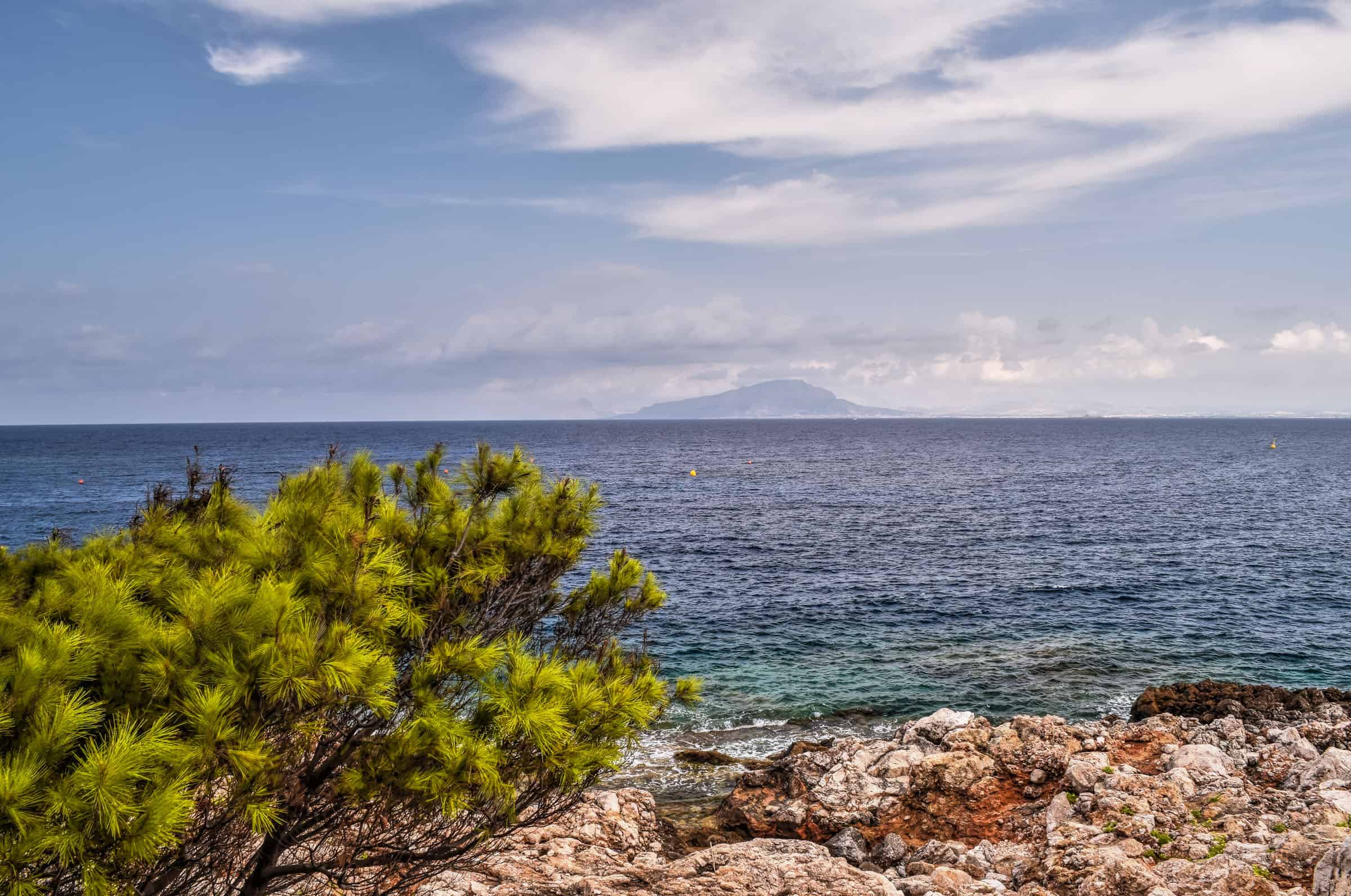 hiking in levanzo