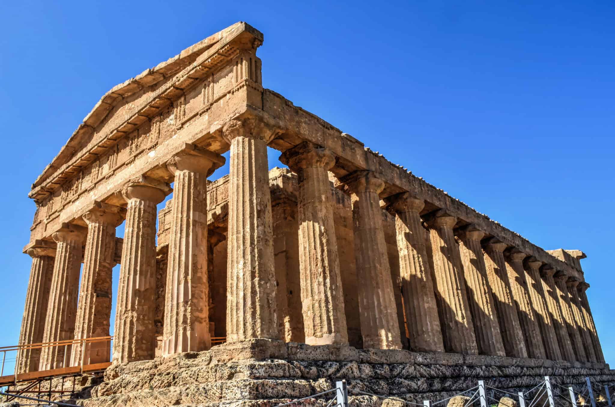 best-things-to-do-in-agrigento-temples-beaches-tips