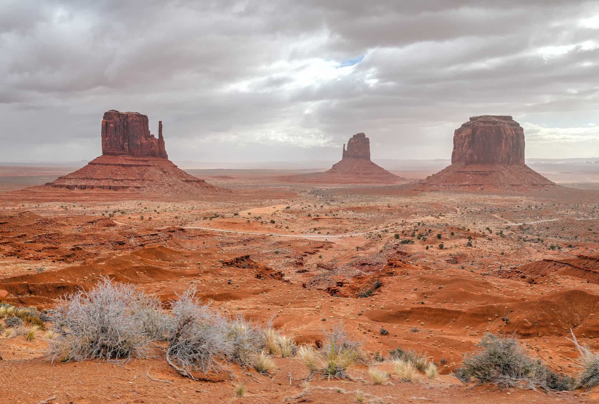 east and west mittens, monument valley