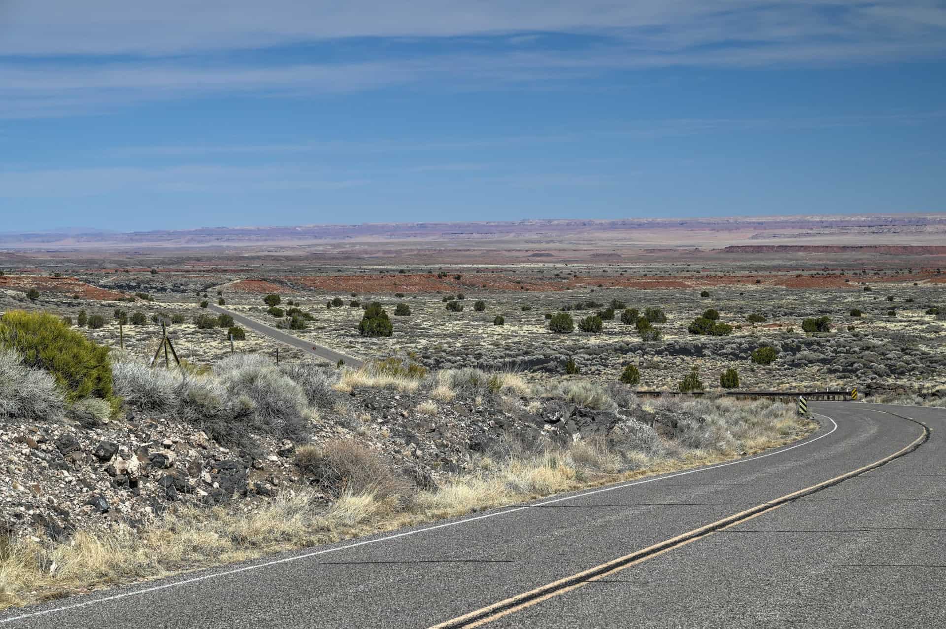 loop road through scenic road in sunset crater national monument