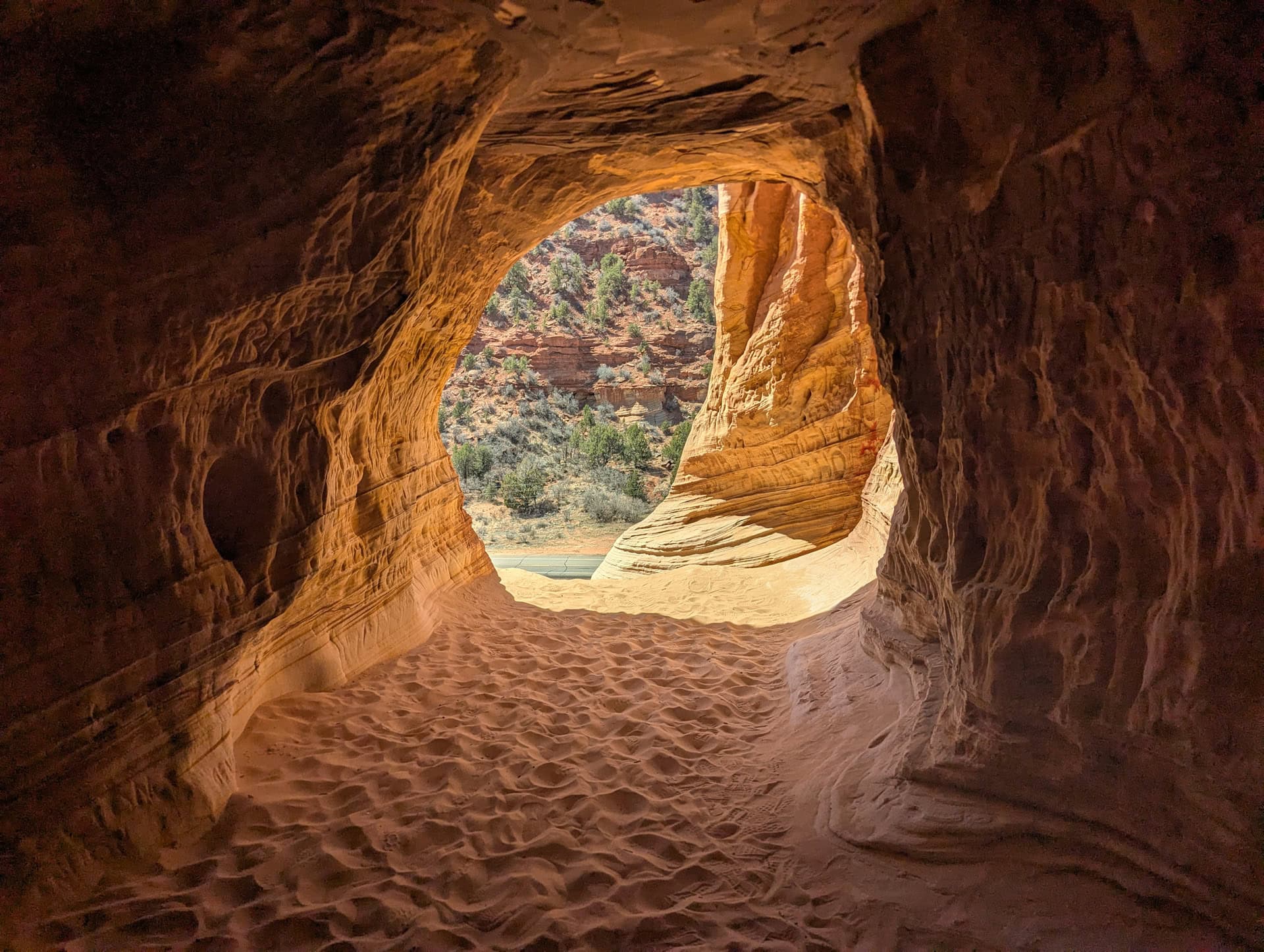 kanab sand caves