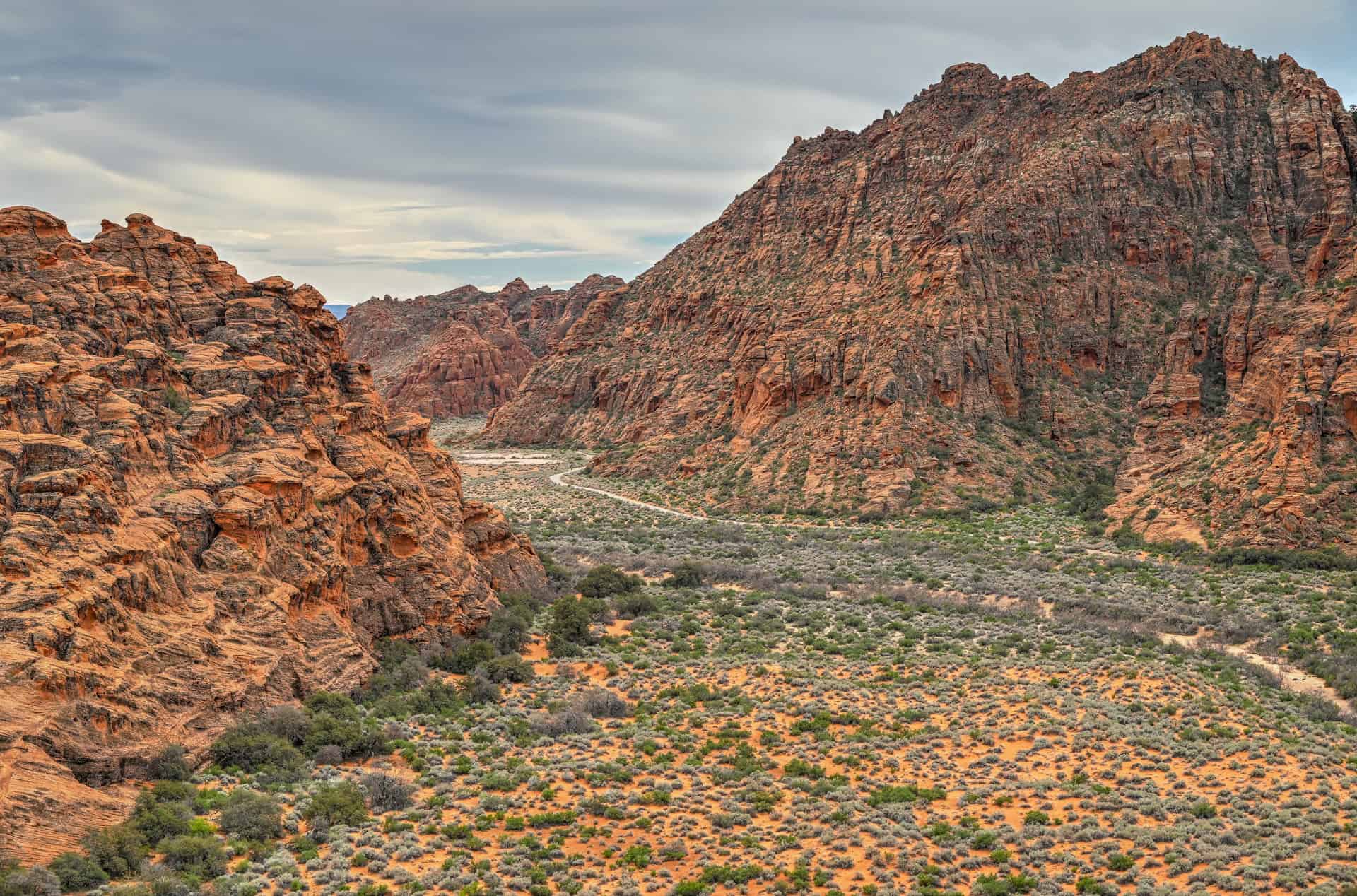 Hidden Pinyon Overlook snow canyon
