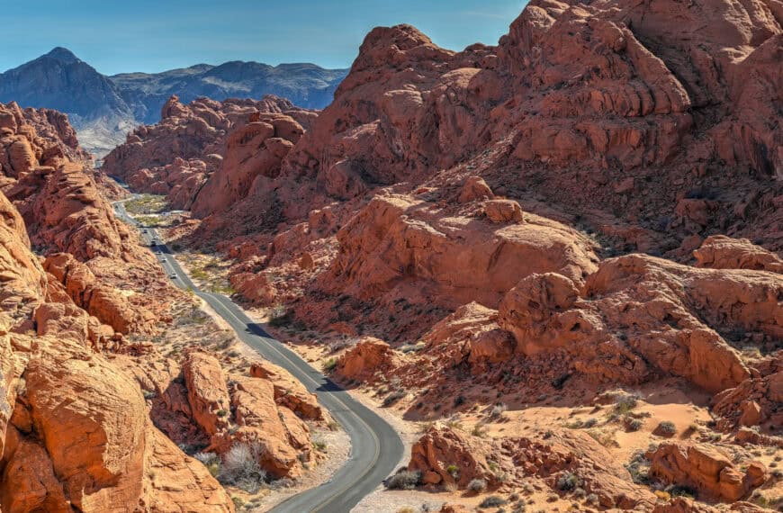 Valley of Fire Guide – Best Hikes and One-Day Itinerary