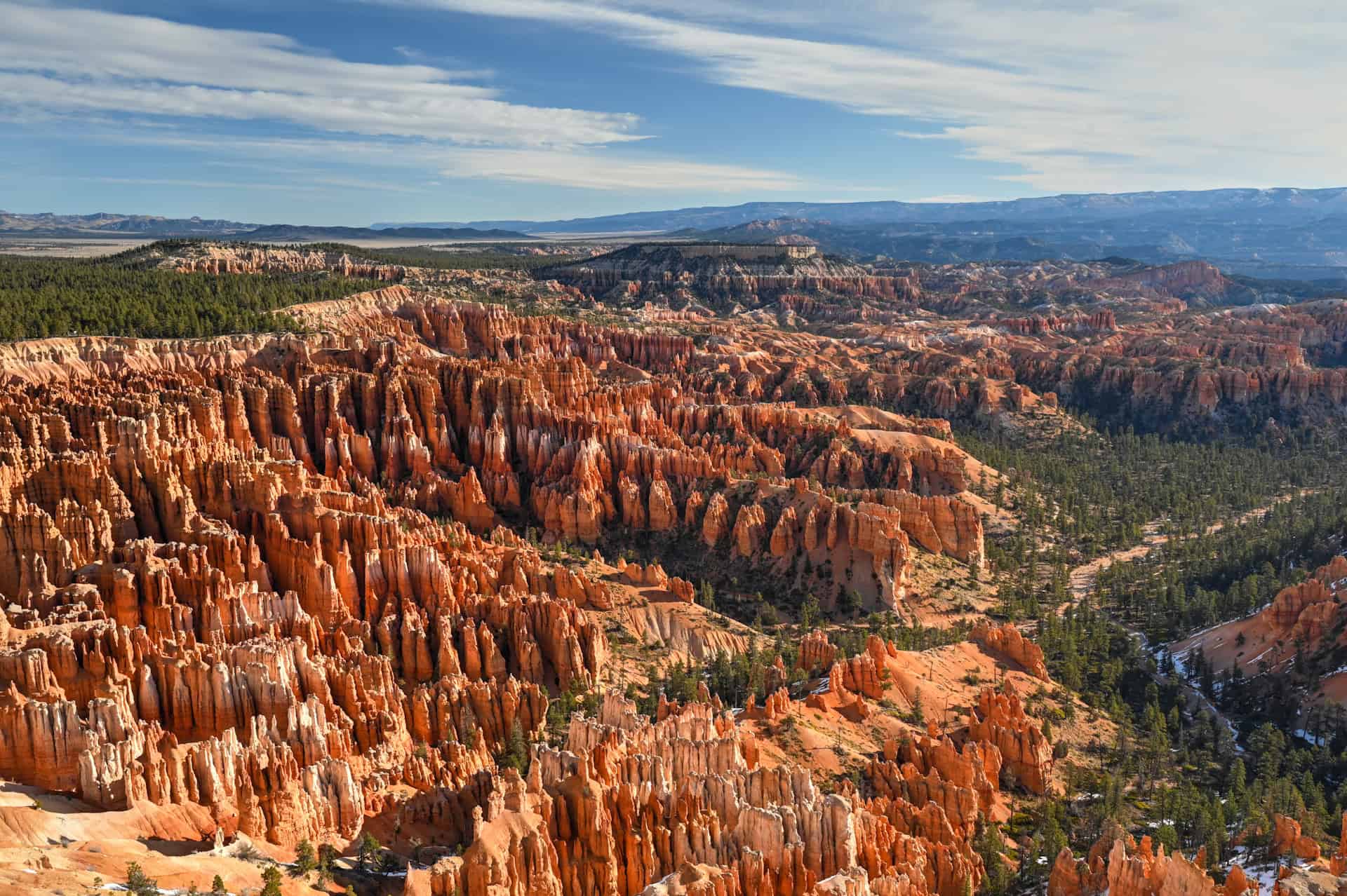 view from inspiration trail in bryce canyon