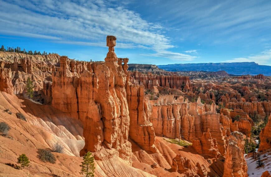 thor's hammer along the navajo loop trail in bryce canyon
