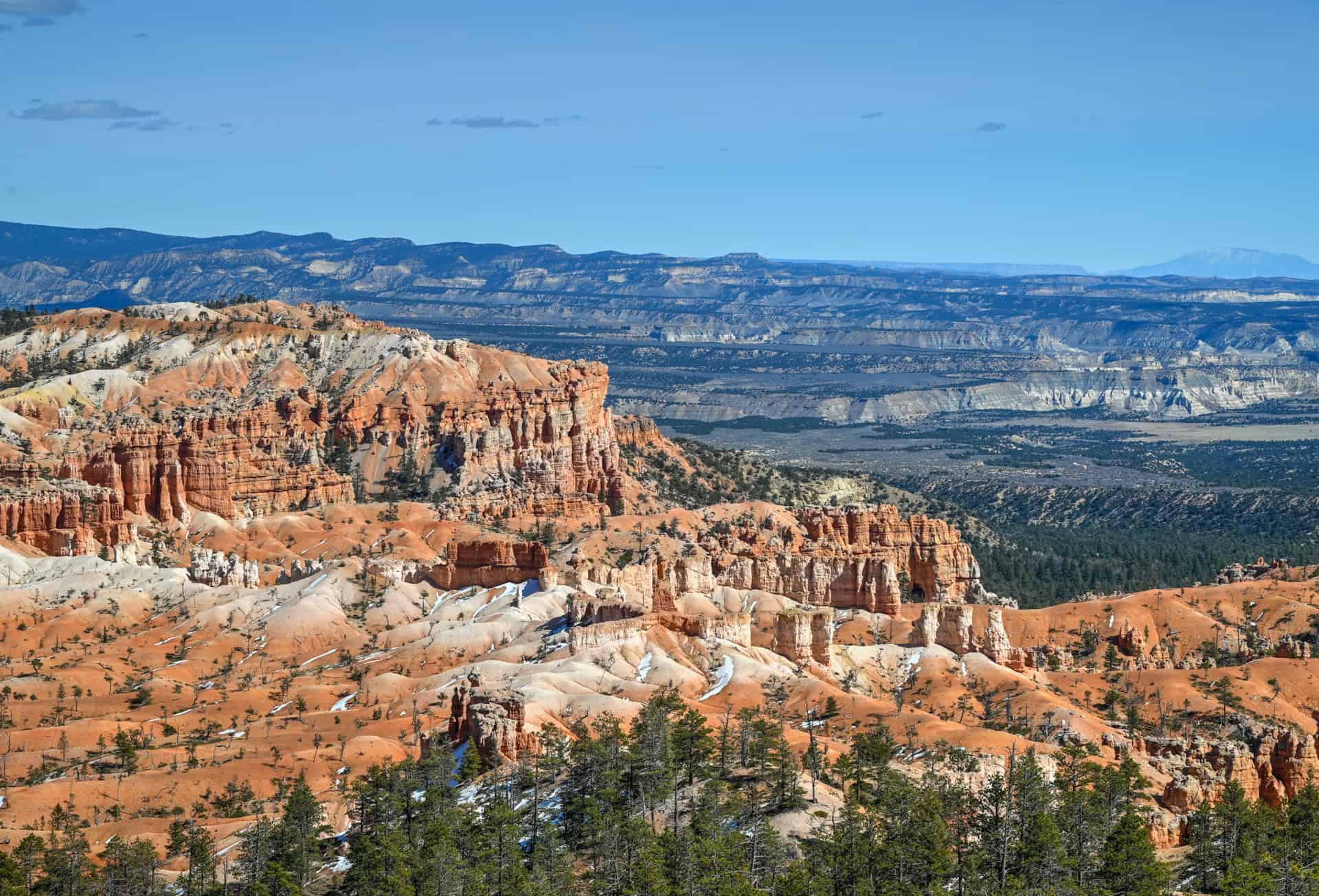distant views from the rim trail