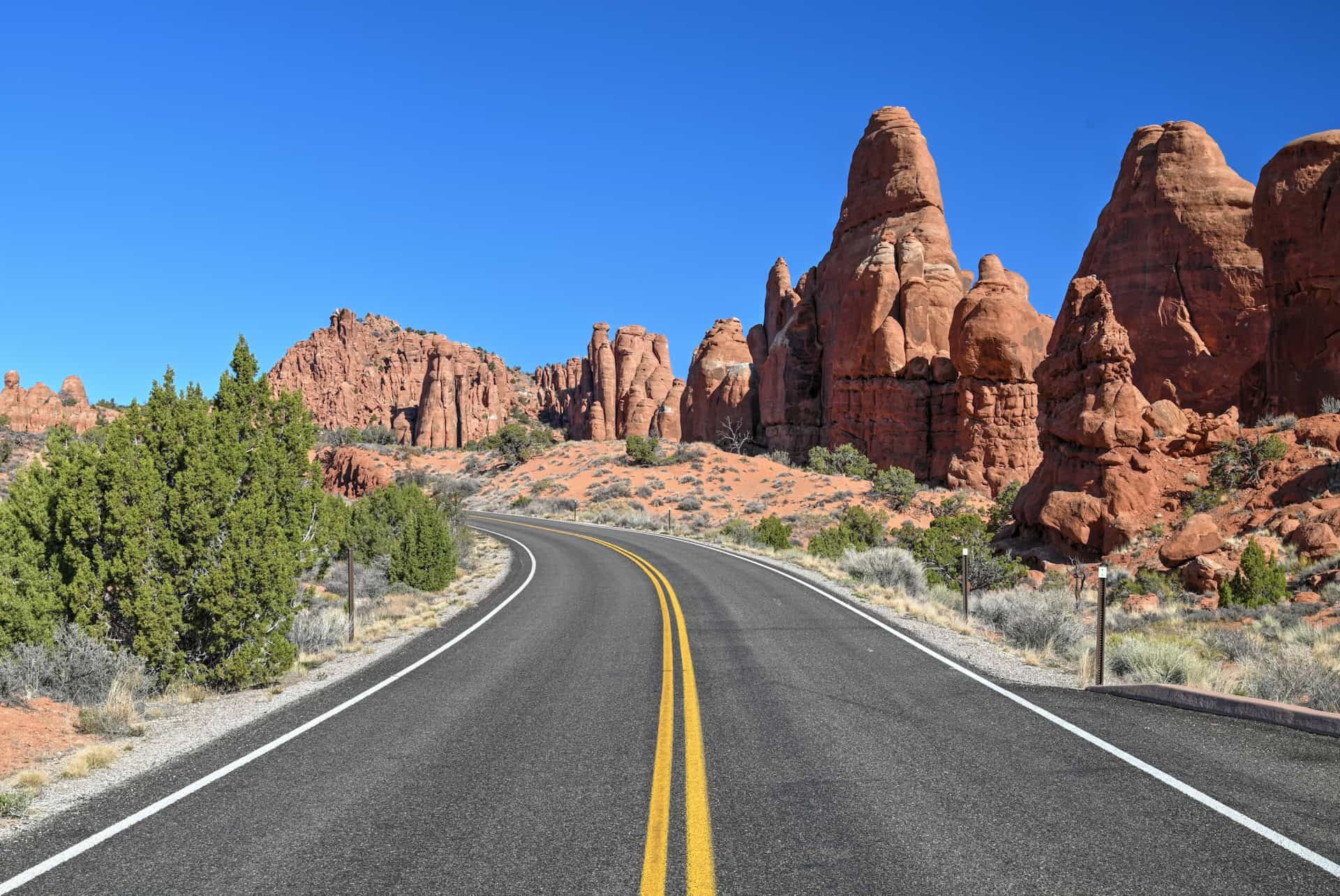 scenic drive in arches national park