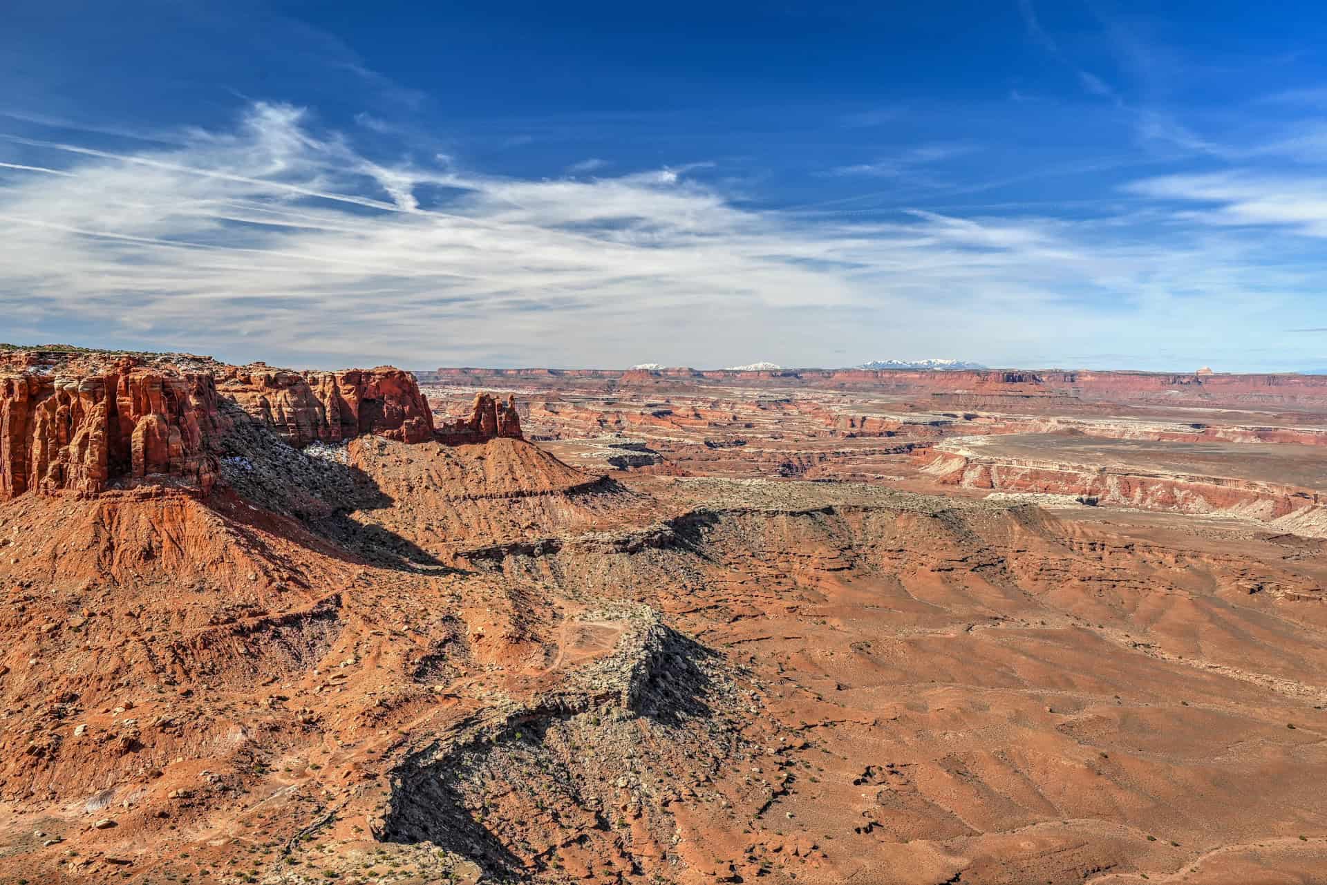 grand view point overlook trail in canyonlands
