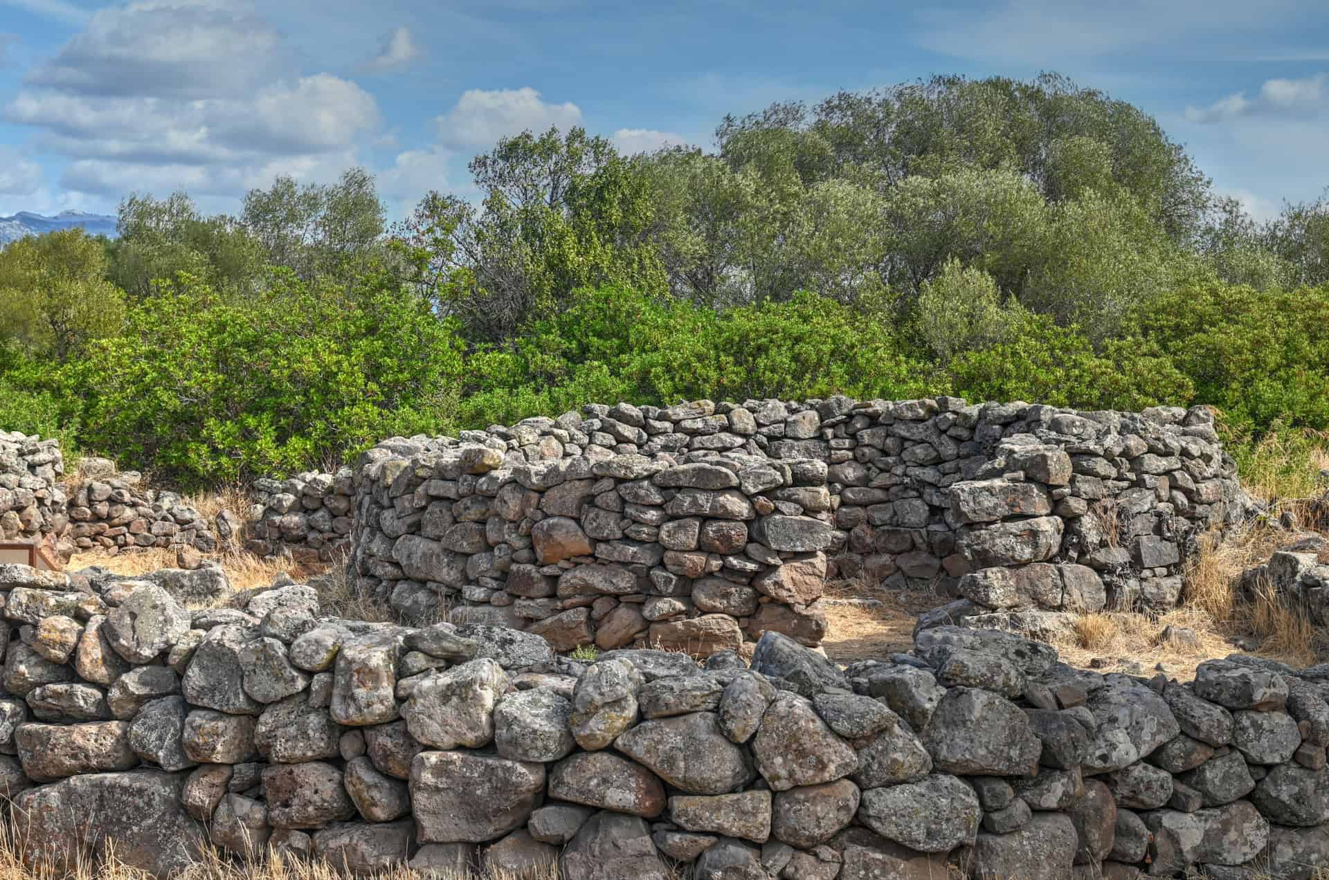 circular huts of serra orrios