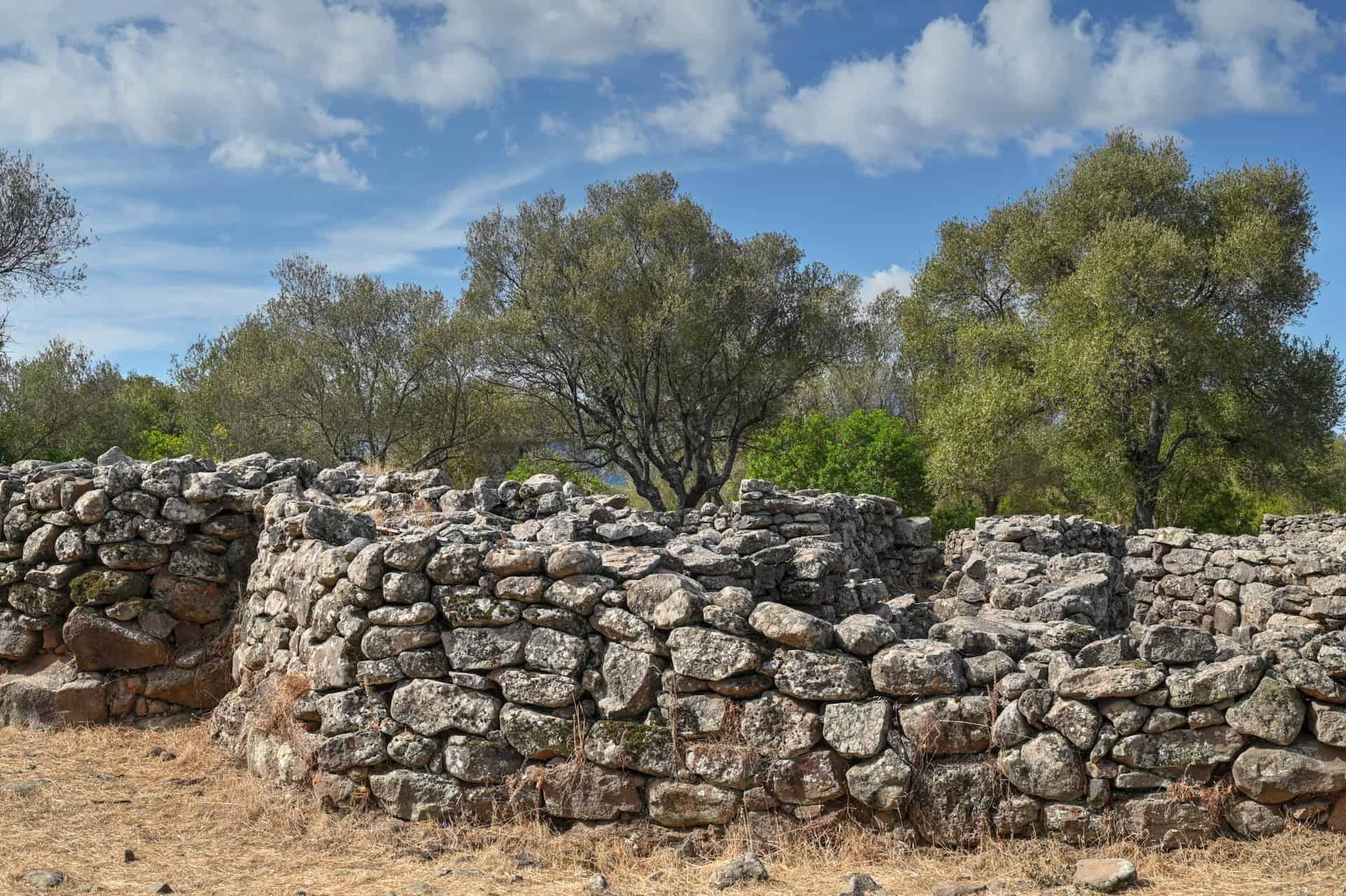 the ruins of huts of serra orrios